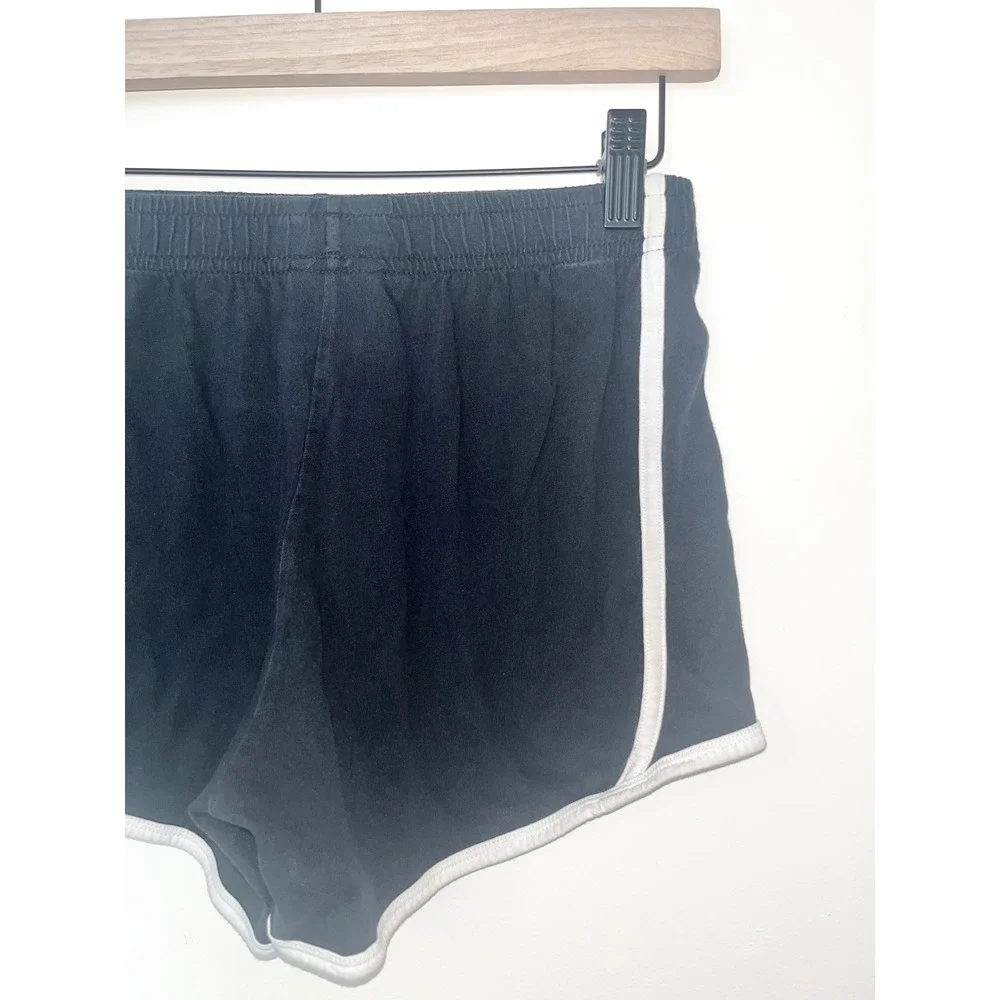 Nike Kids Black Athletic Shorts White Trim Elastic Waist‎ Drawstring